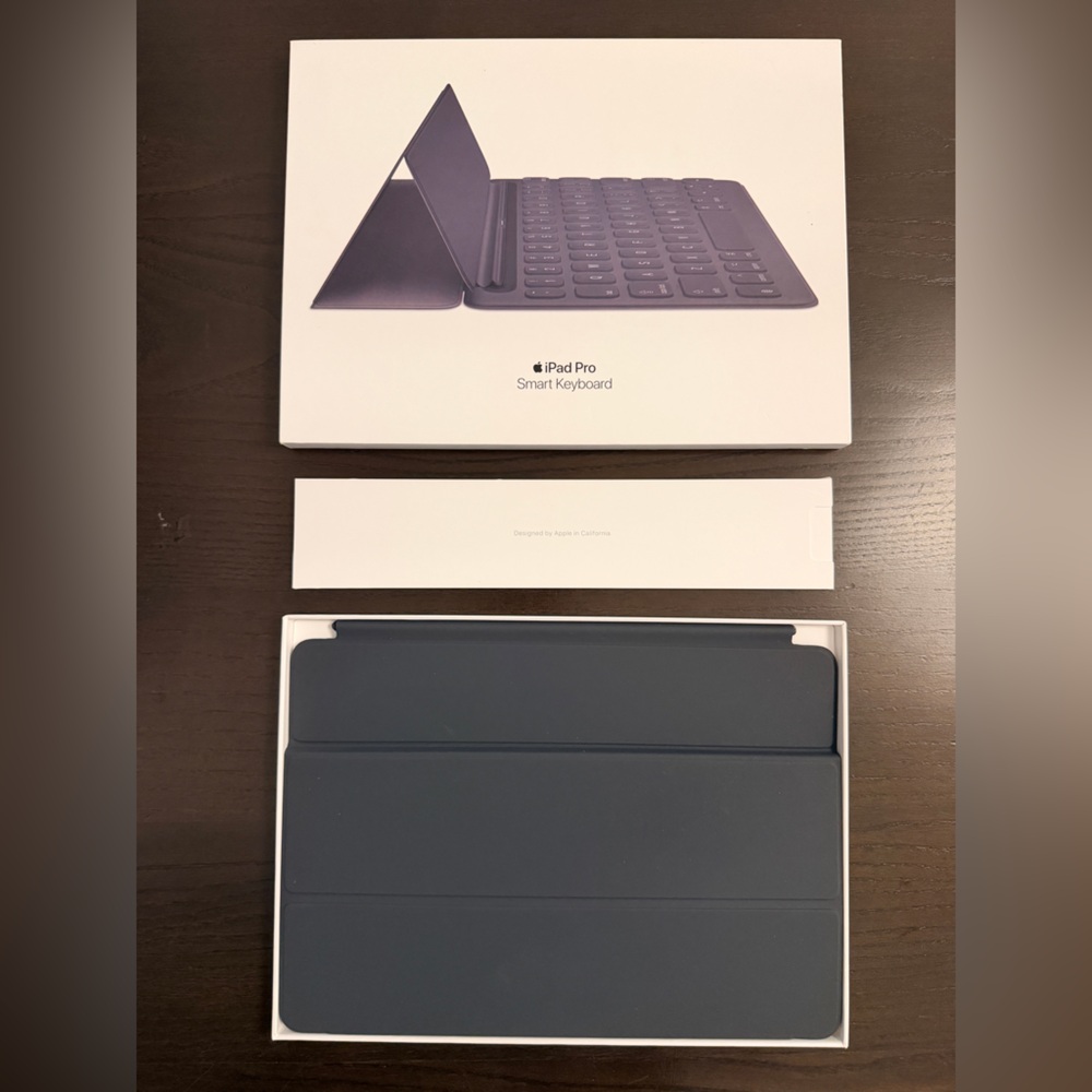 Apple iPad Pro (10.5-in) Smart Keyboard MPTL2LL/A